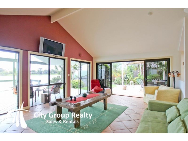 Mermaid Waters QLD 4218