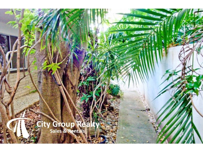 Chevron Island QLD 4217