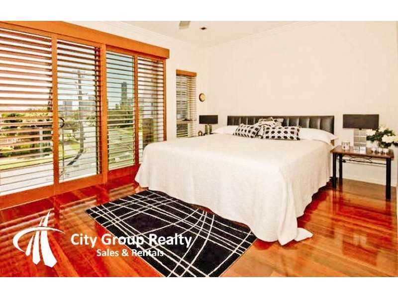 Chevron Island QLD 4217