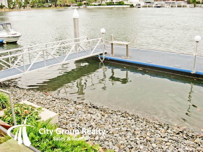 Chevron Island QLD 4217