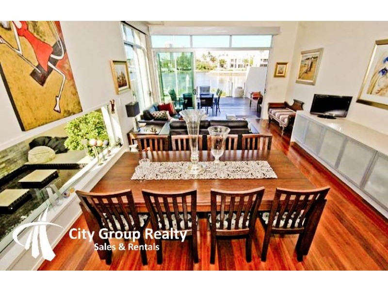 Chevron Island QLD 4217