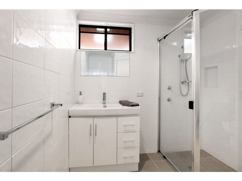 Broadbeach Waters QLD 4218