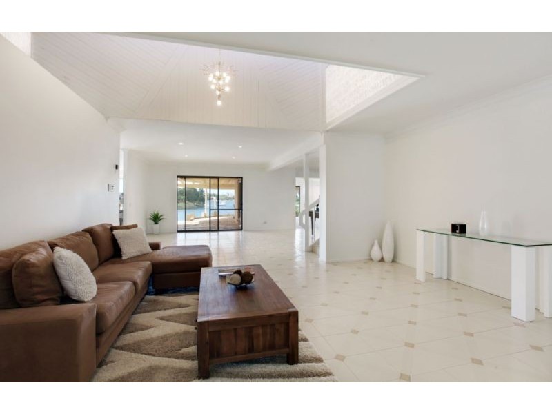 Broadbeach Waters QLD 4218