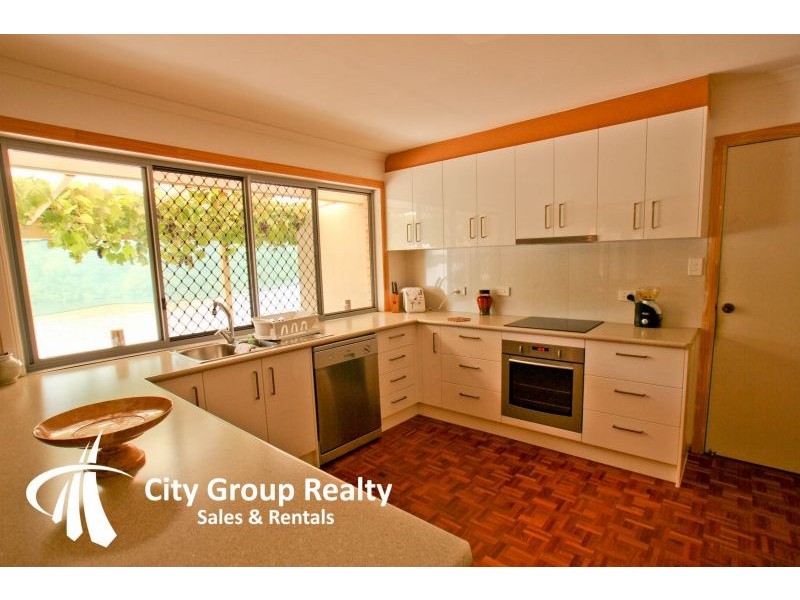 Broadbeach Waters QLD 4218