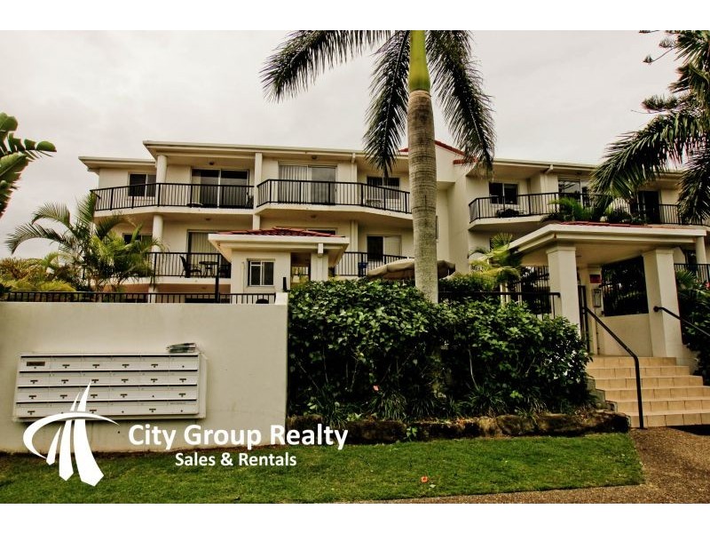 15 Surf Street, Mermaid Beach QLD 4218