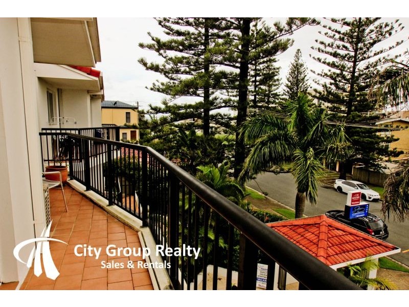 15 Surf Street, Mermaid Beach QLD 4218