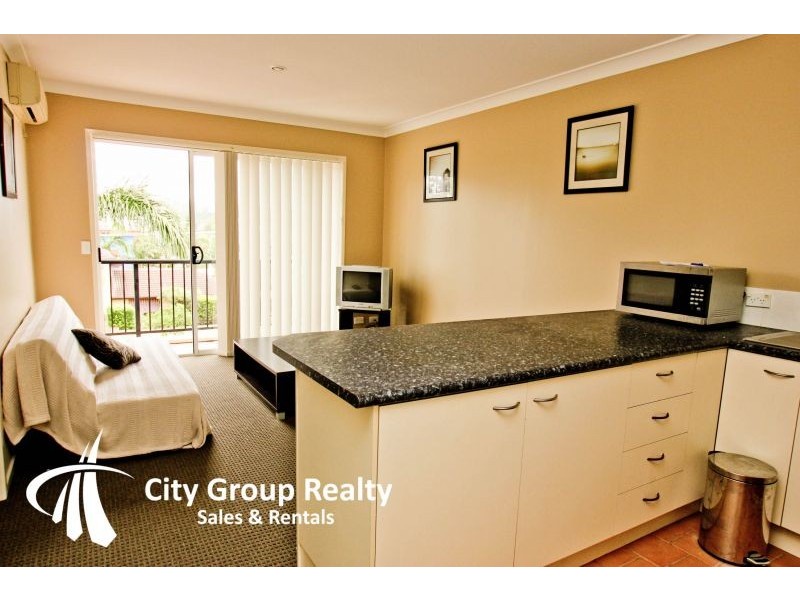 15 Surf Street, Mermaid Beach QLD 4218