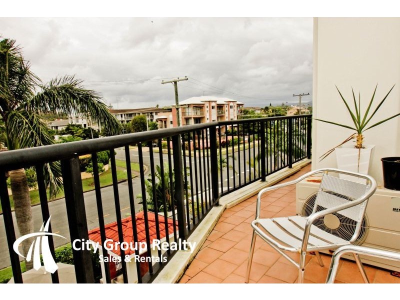 15 Surf Street, Mermaid Beach QLD 4218