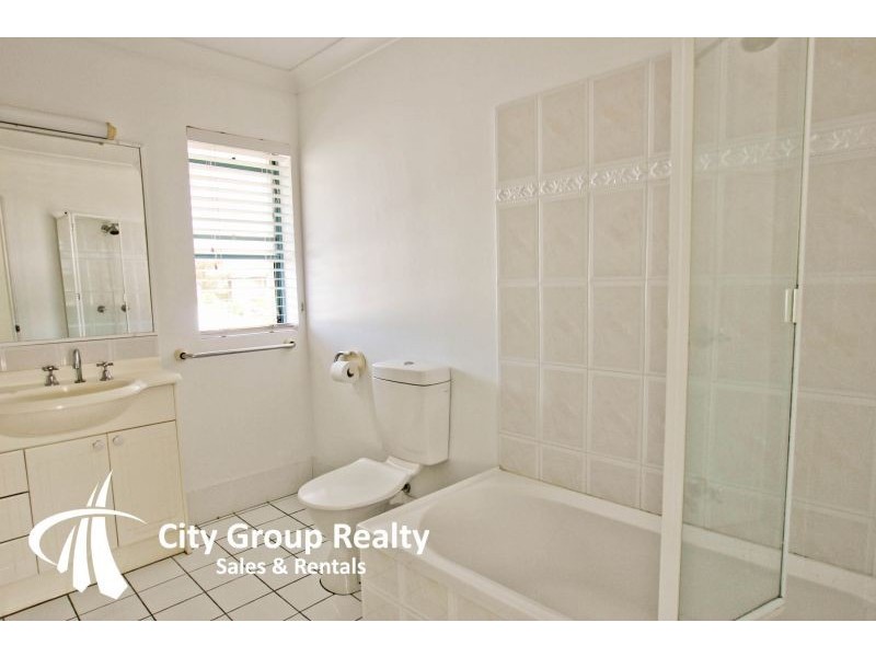 2 Graham Street, Bilinga QLD 4225