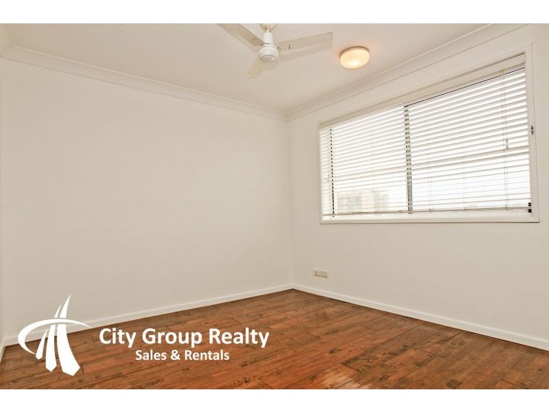 300 The Esplanade, Miami QLD 4220