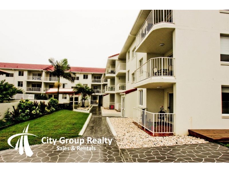 300 The Esplanade, Miami QLD 4220