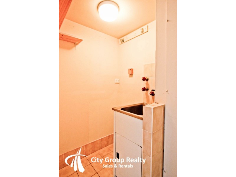 300 The Esplanade, Miami QLD 4220