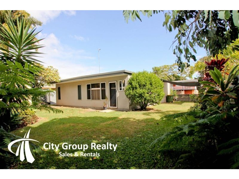 15 Anita Avenue, Miami QLD 4220