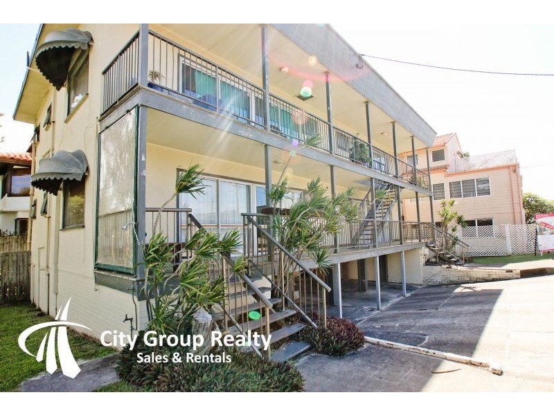 182 Hedges Avenue, Mermaid Beach QLD 4218