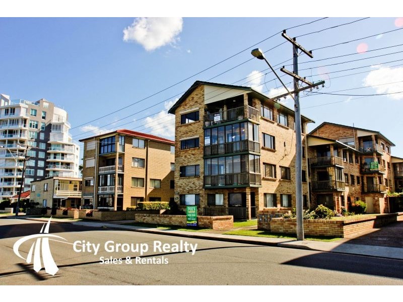 252 Marine Parade, Labrador QLD 4215