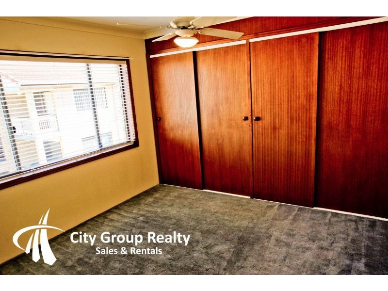 252 Marine Parade, Labrador QLD 4215