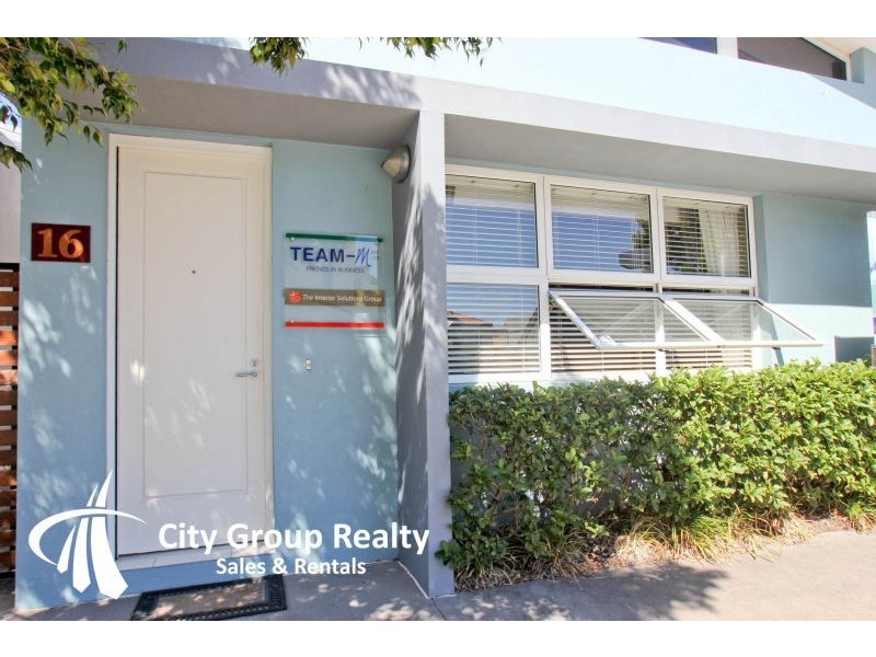 16 Lader Terrace, Varsity Lakes QLD 4227