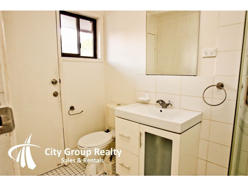 53 Bundall Road, Bundall QLD 4217