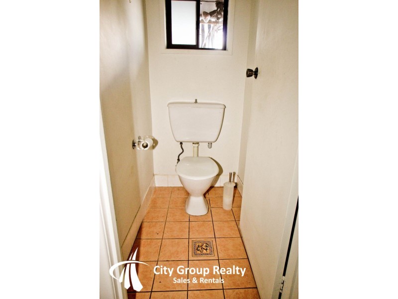 53 Bundall Road, Bundall QLD 4217