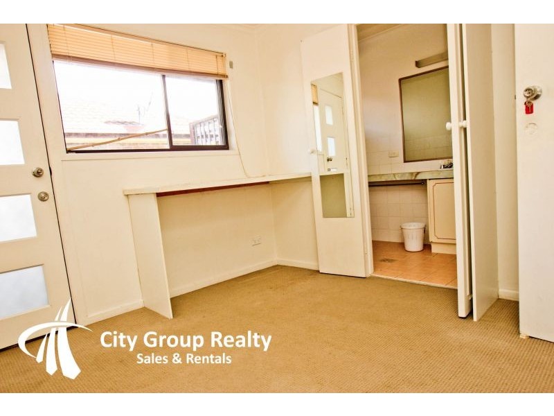 53 Bundall Road, Bundall QLD 4217