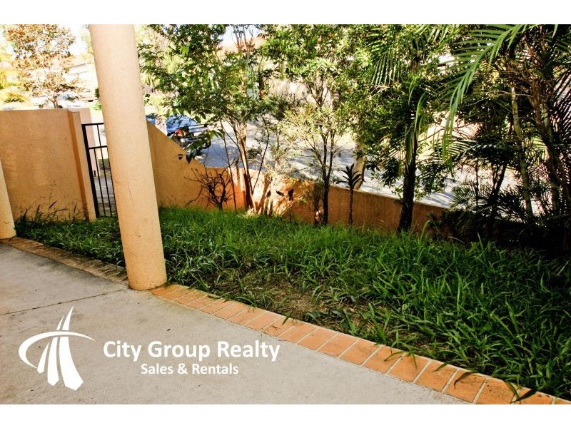 Varsity Lakes QLD 4227