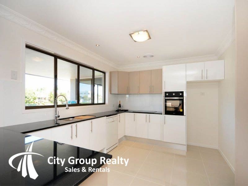 Broadbeach Waters QLD 4218