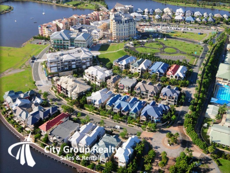 3104 The Boulevard, Carrara QLD 4211