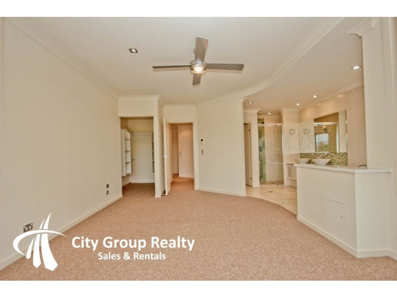 3104 The Boulevard, Carrara QLD 4211