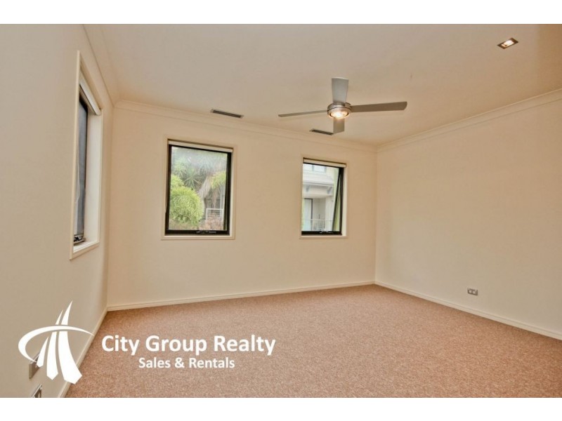 3104 The Boulevard, Carrara QLD 4211
