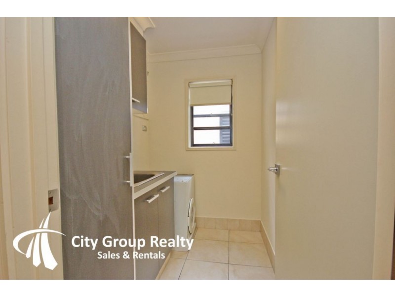 3104 The Boulevard, Carrara QLD 4211