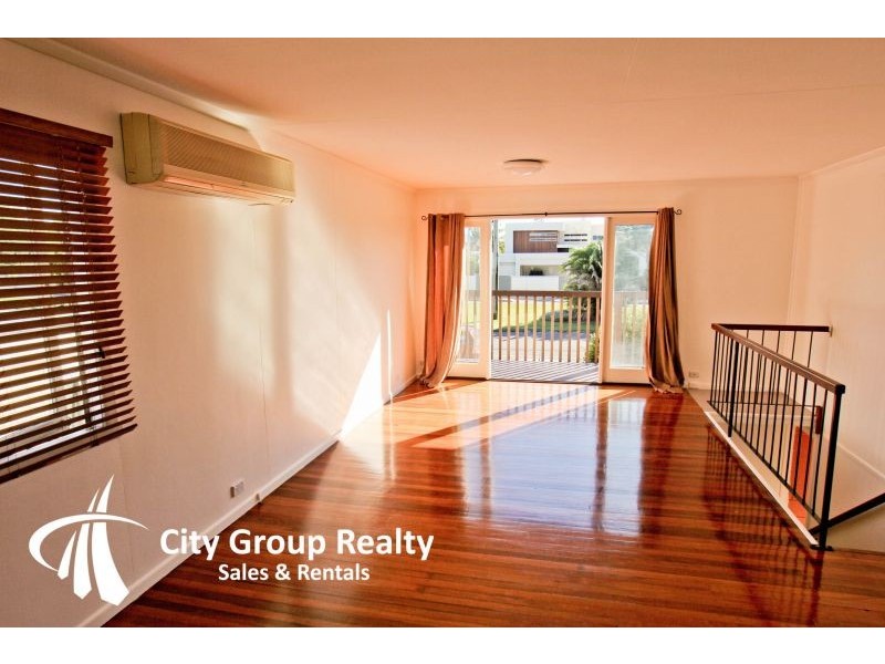 Broadbeach Waters QLD 4218