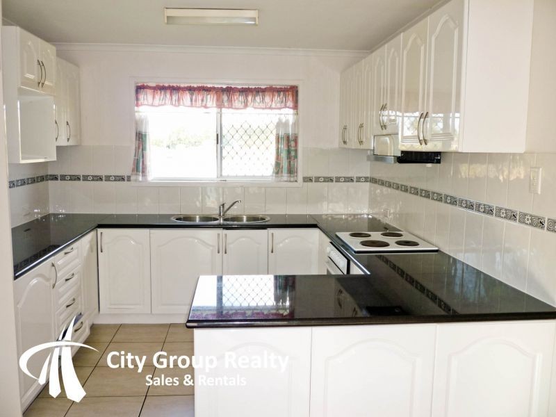 Broadbeach Waters QLD 4218