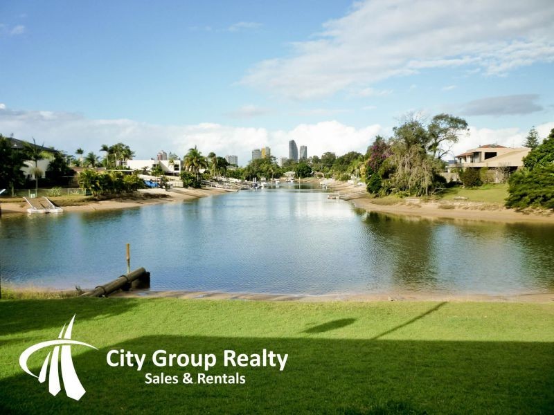 Broadbeach Waters QLD 4218