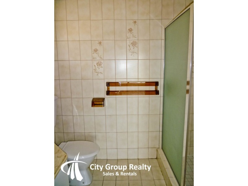 Broadbeach Waters QLD 4218