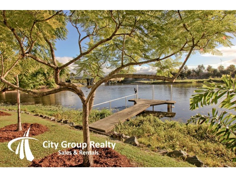 Clear Island Waters QLD 4226