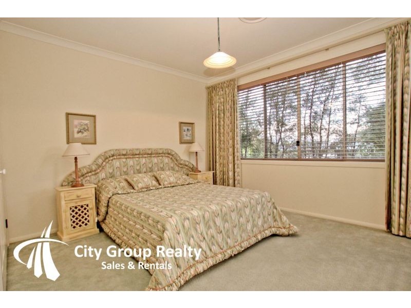 Clear Island Waters QLD 4226