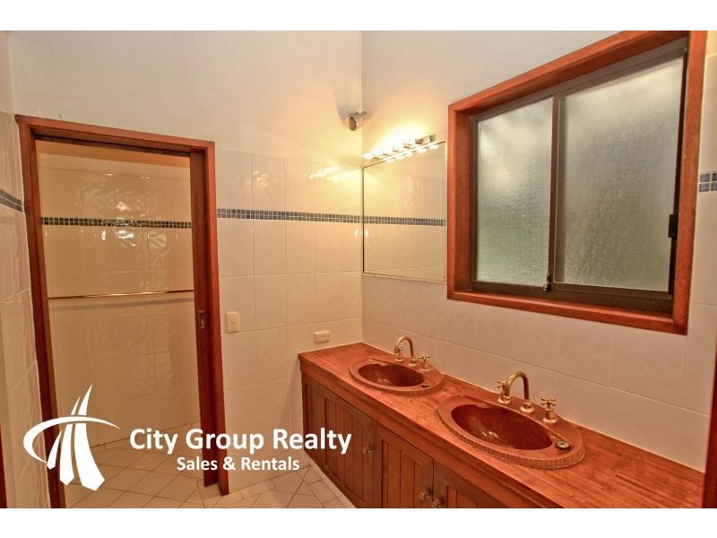 Burleigh Heads QLD 4220