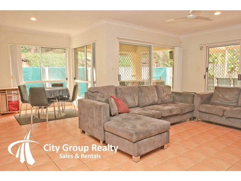 13 Wildfire Court, Robina QLD 4226