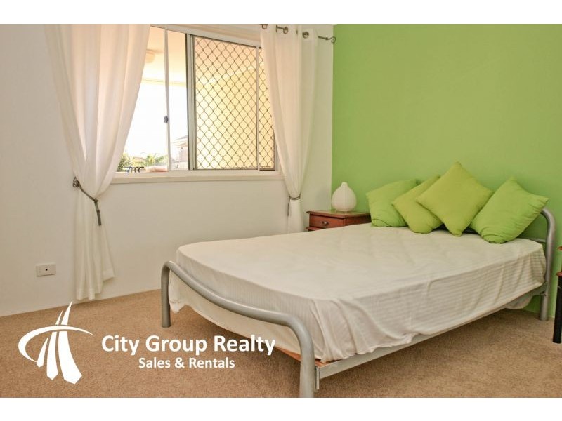 Chevron Island QLD 4217