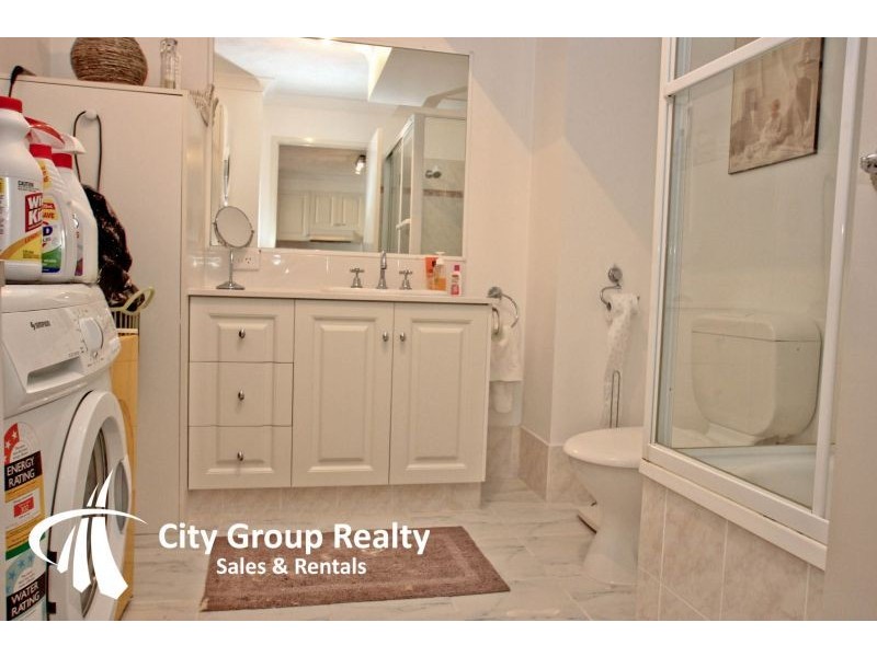 Chevron Island QLD 4217