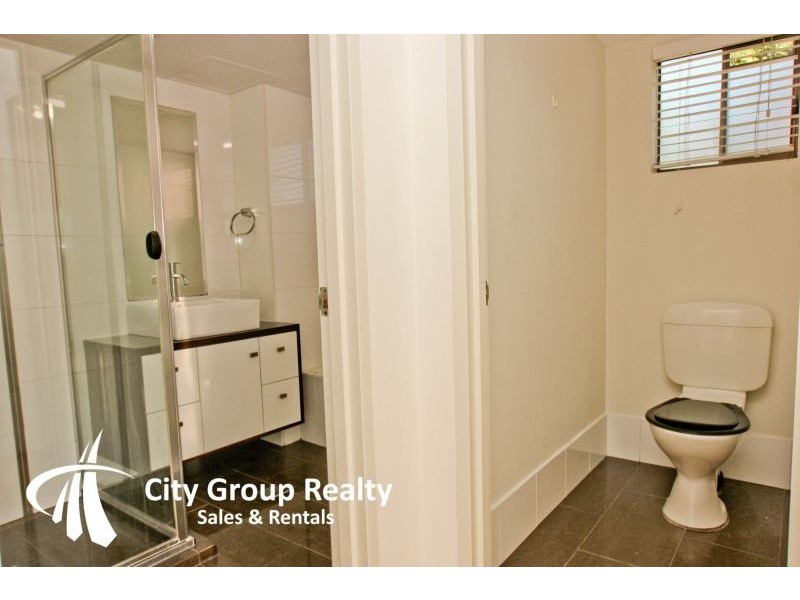 Chevron Island QLD 4217