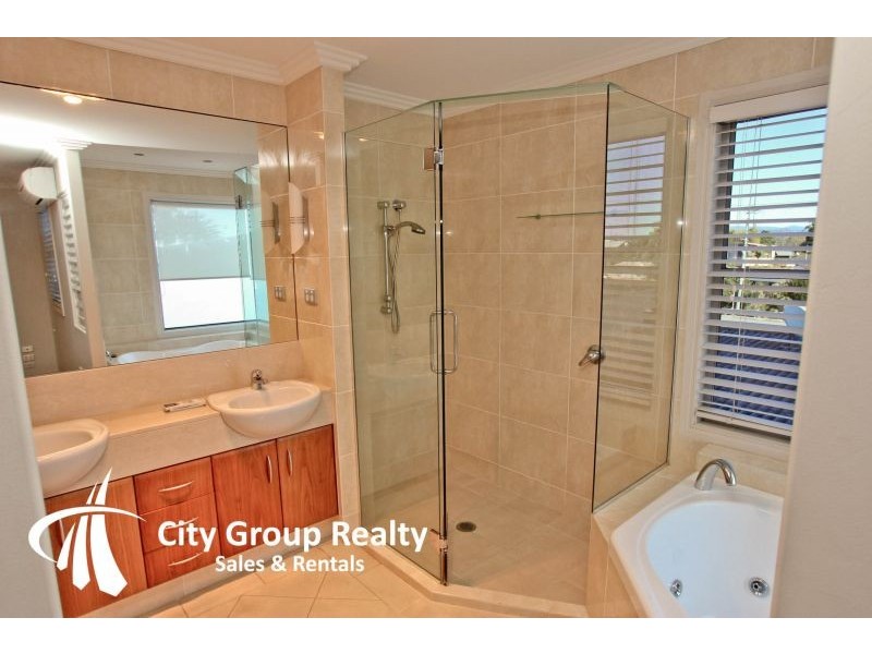 Burleigh Heads QLD 4220