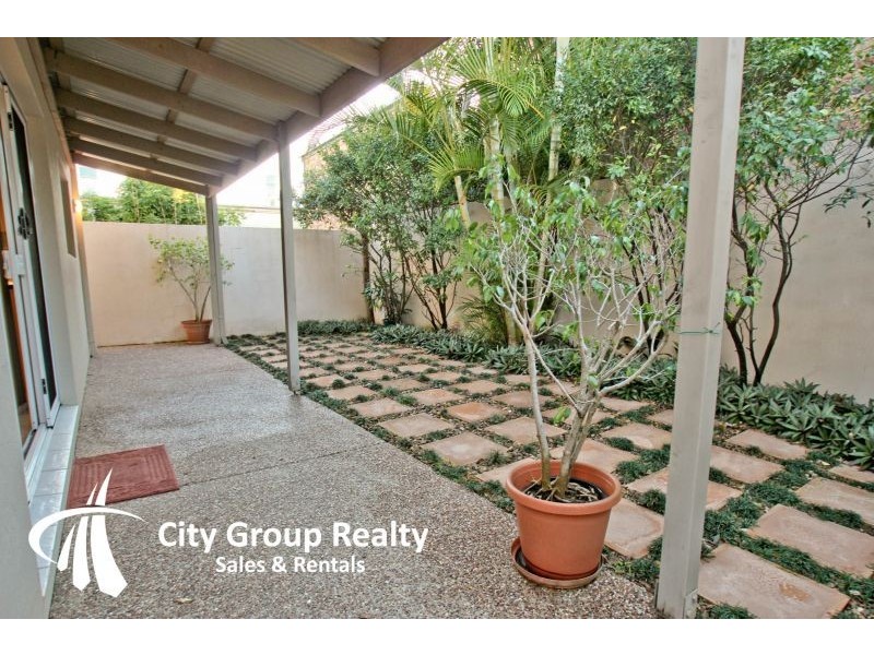 Mermaid Beach QLD 4218