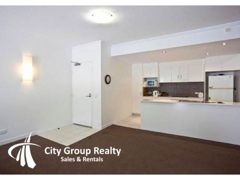 Broadbeach Waters QLD 4218