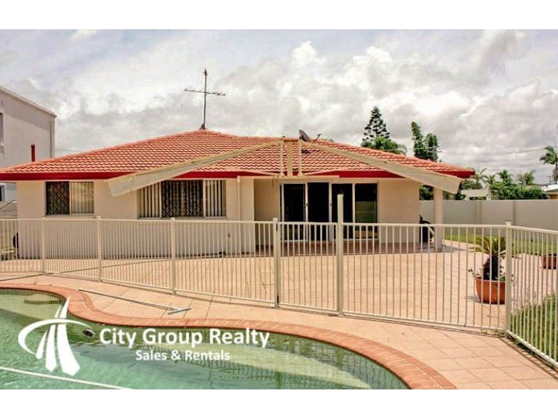 Broadbeach Waters QLD 4218