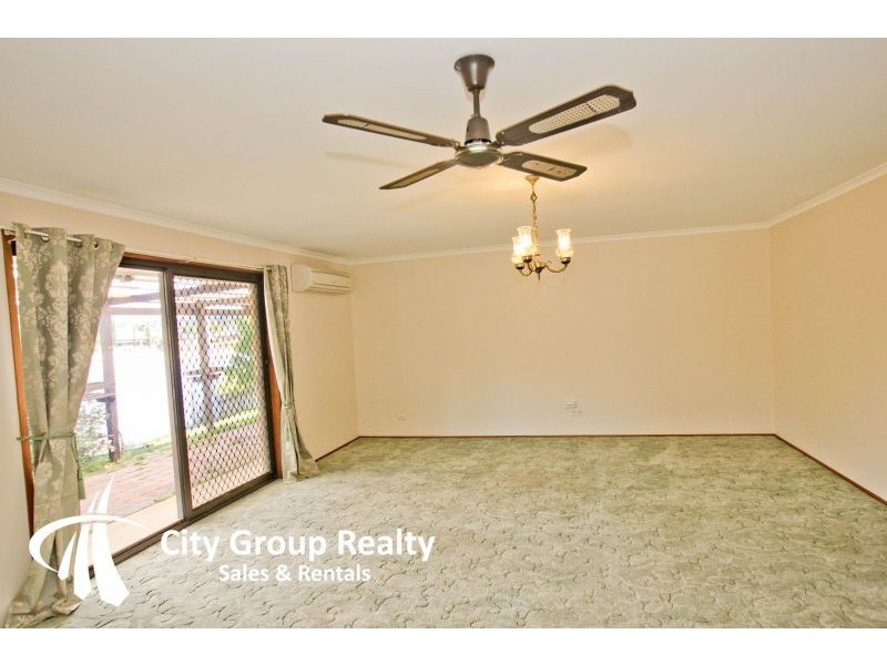 136 Melaleuca Dr, Palm Beach QLD 4221