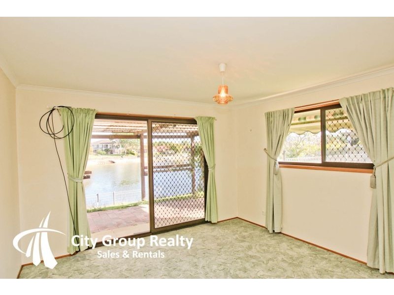 136 Melaleuca Dr, Palm Beach QLD 4221