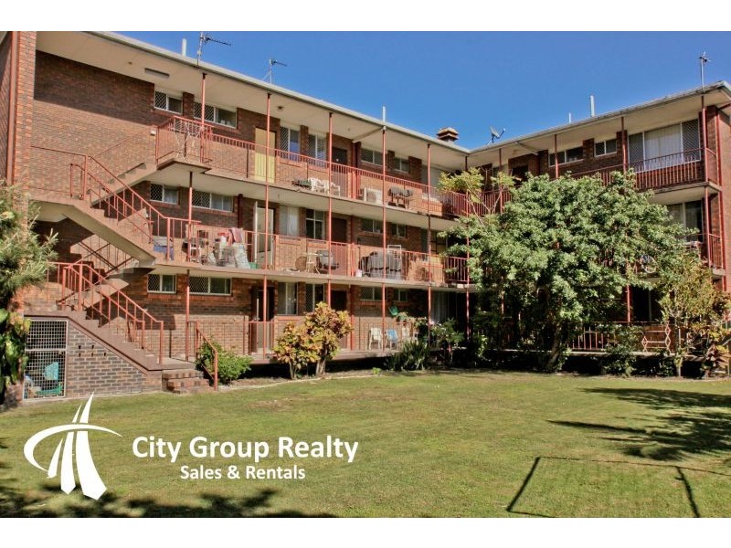 35 Second Avenue, Broadbeach QLD 4218