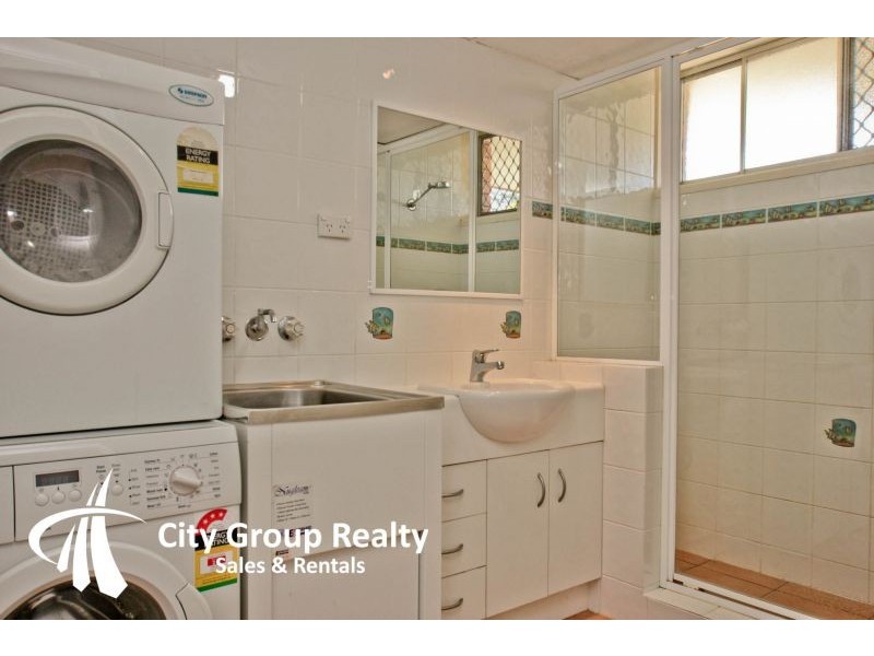 35 Second Avenue, Broadbeach QLD 4218