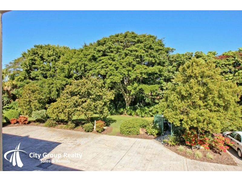 Broadbeach Waters QLD 4218